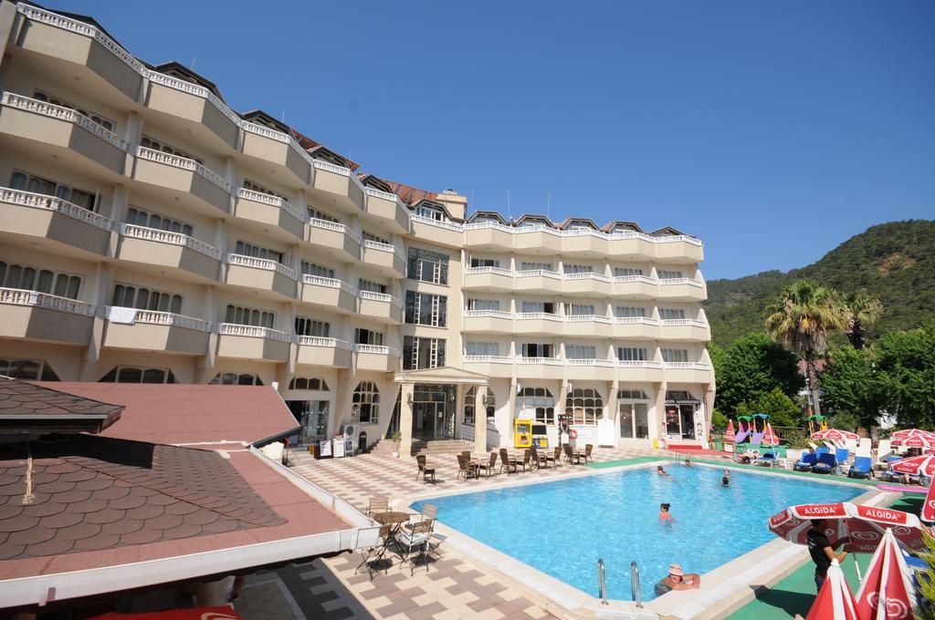 Selen Apart İçmeler Luaran gambar