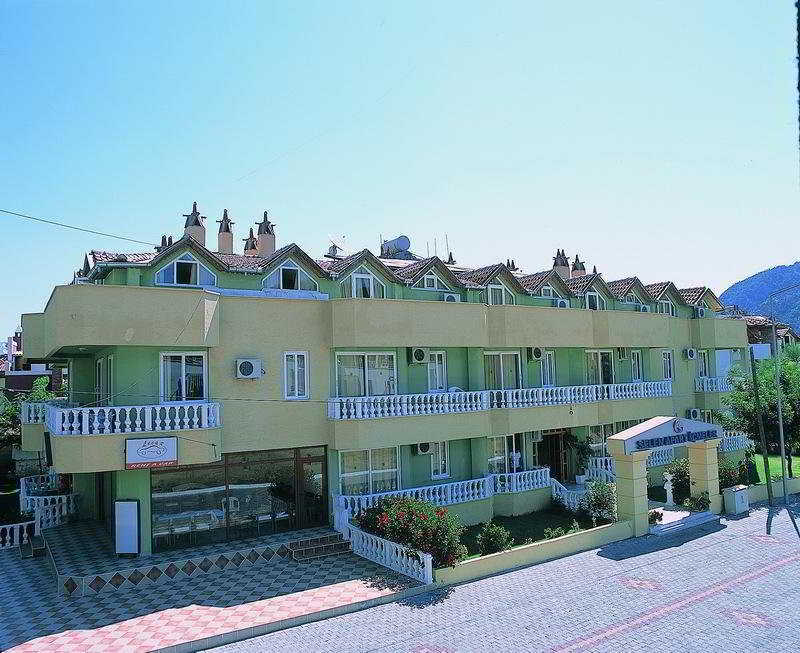 Selen Apart İçmeler Luaran gambar