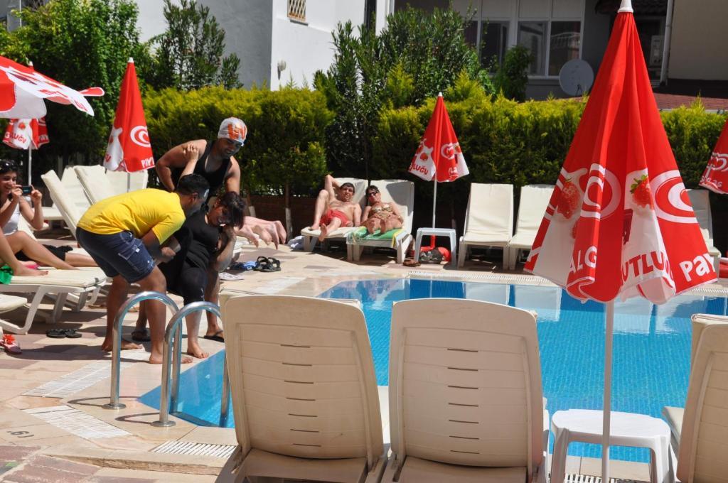 Selen Apart İçmeler Luaran gambar