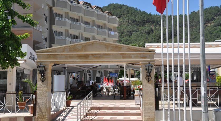 Selen Apart İçmeler Luaran gambar